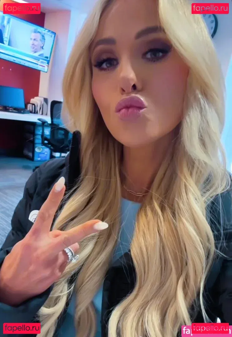 Tomi Lahren Onlyfans Photo Gallery 