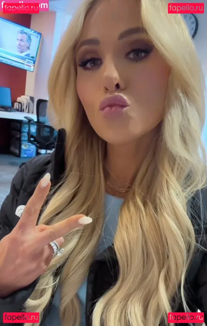 Tomi Lahren Onlyfans Photo Gallery 