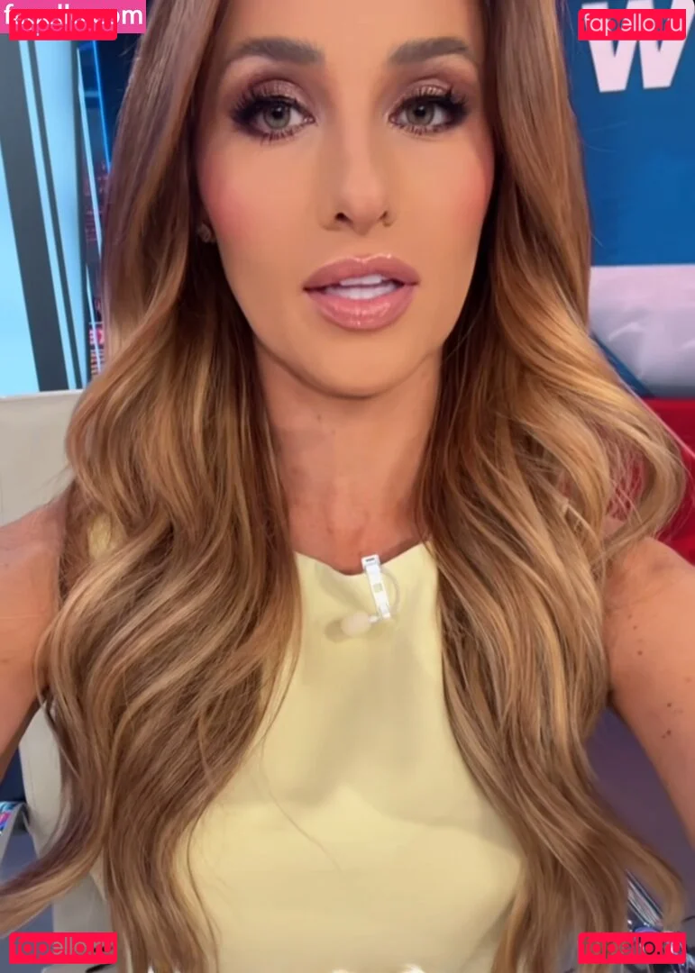 Tomi Lahren Onlyfans Photo Gallery 