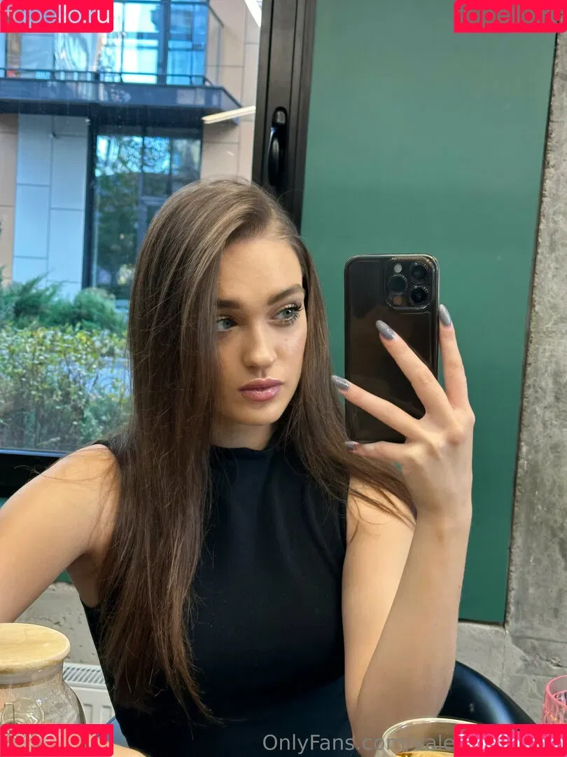 valerie.chantal Onlyfans Photo Gallery 