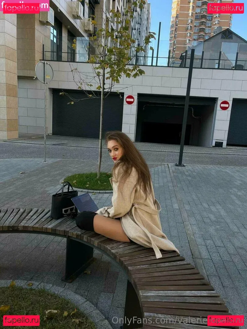 valerie.chantal Onlyfans Photo Gallery 