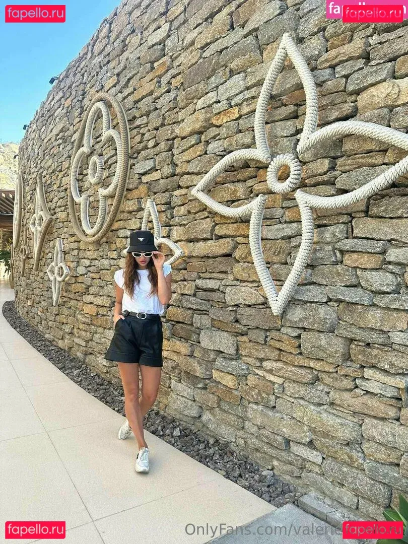 valerie.chantal Onlyfans Photo Gallery 