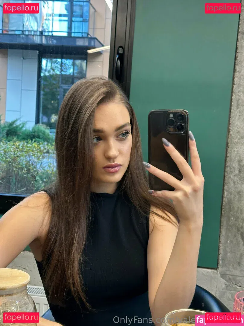 valerie.chantal Onlyfans Photo Gallery 