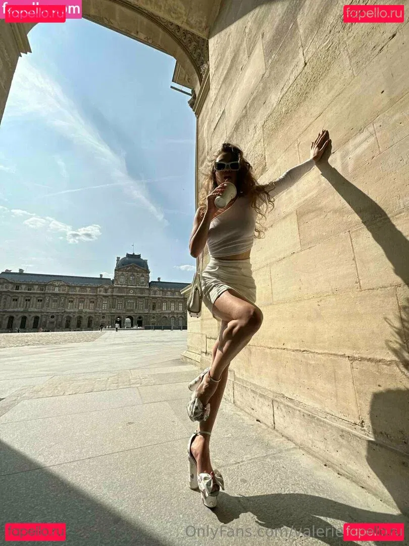 valerie.chantal Onlyfans Photo Gallery 