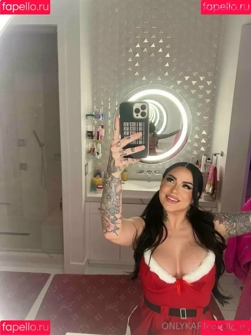 karmenkarma Onlyfans Photo Gallery 