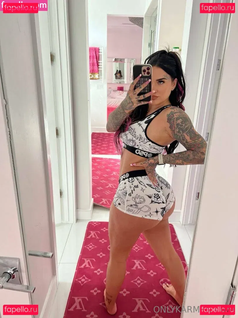 karmenkarma Onlyfans Photo Gallery 