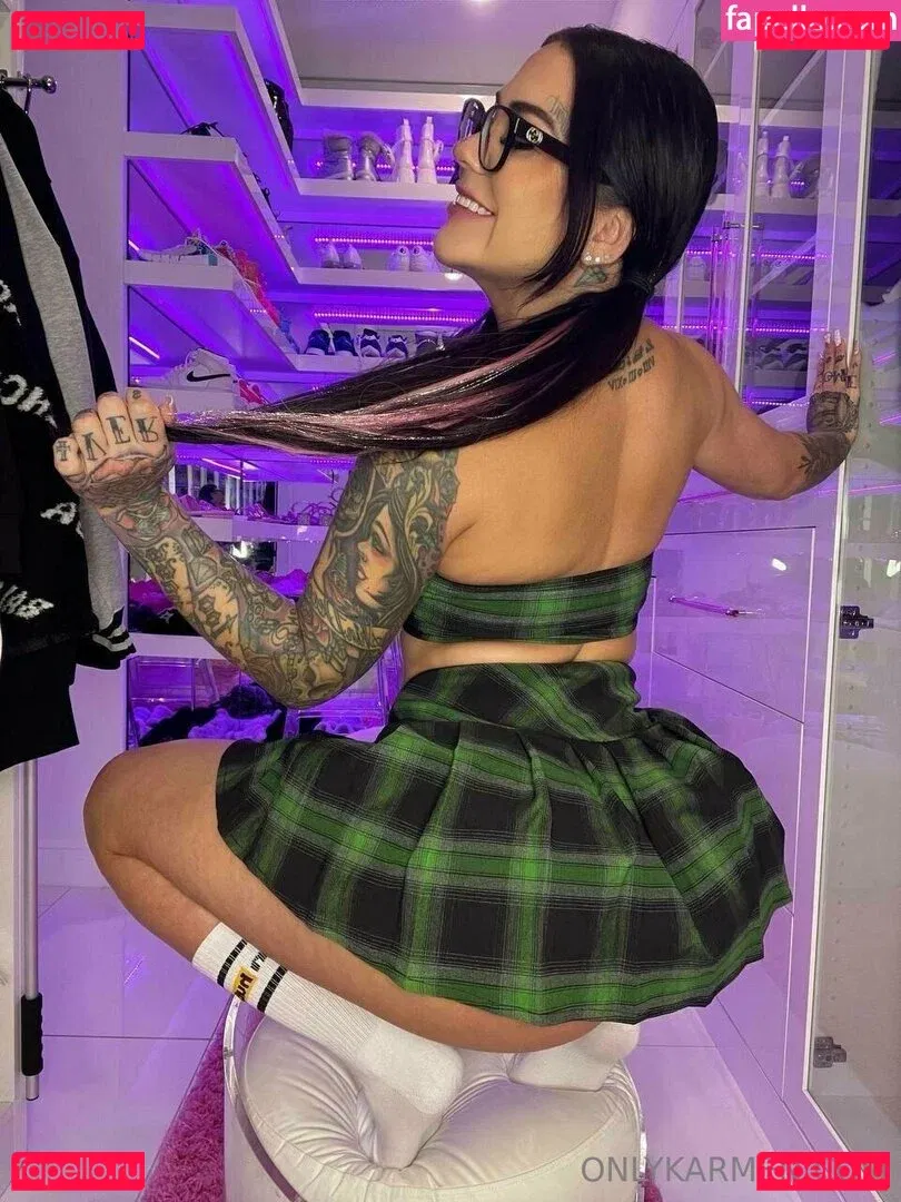 karmenkarma Onlyfans Photo Gallery 