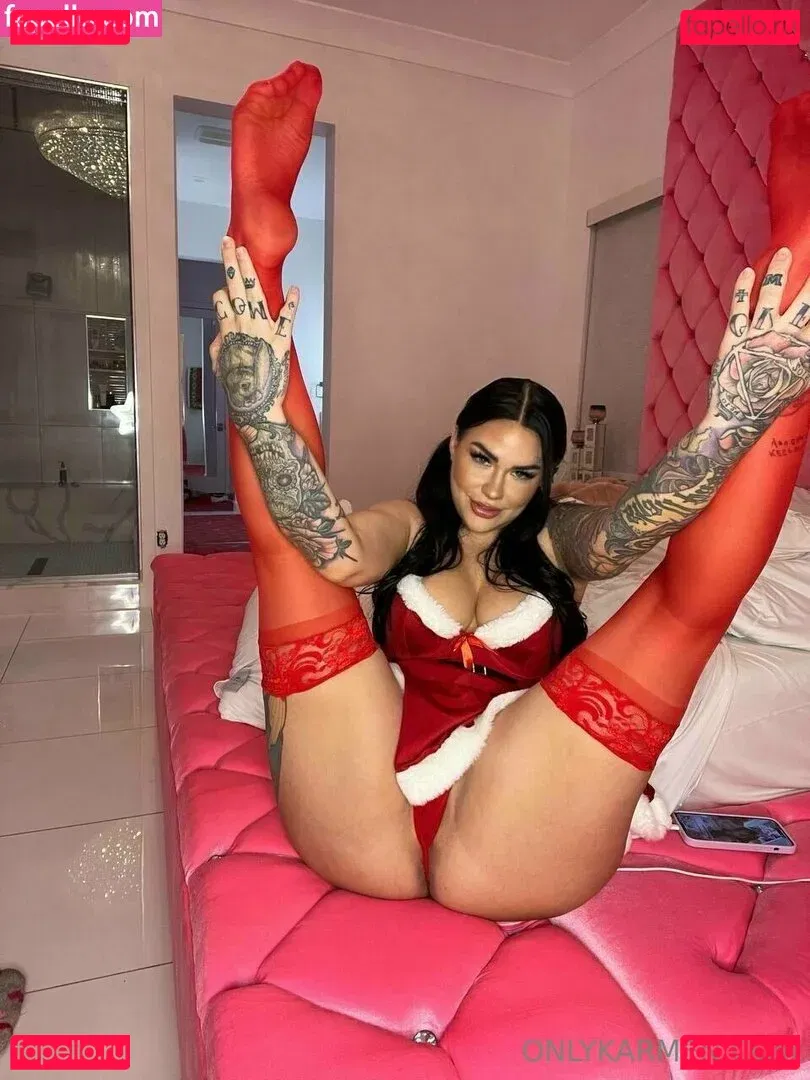 karmenkarma Onlyfans Photo Gallery 