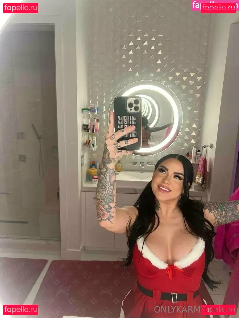 karmenkarma Onlyfans Photo Gallery 