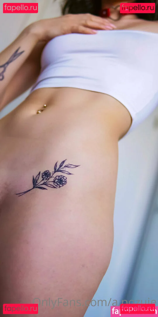 a.pozuje Onlyfans Photo Gallery 