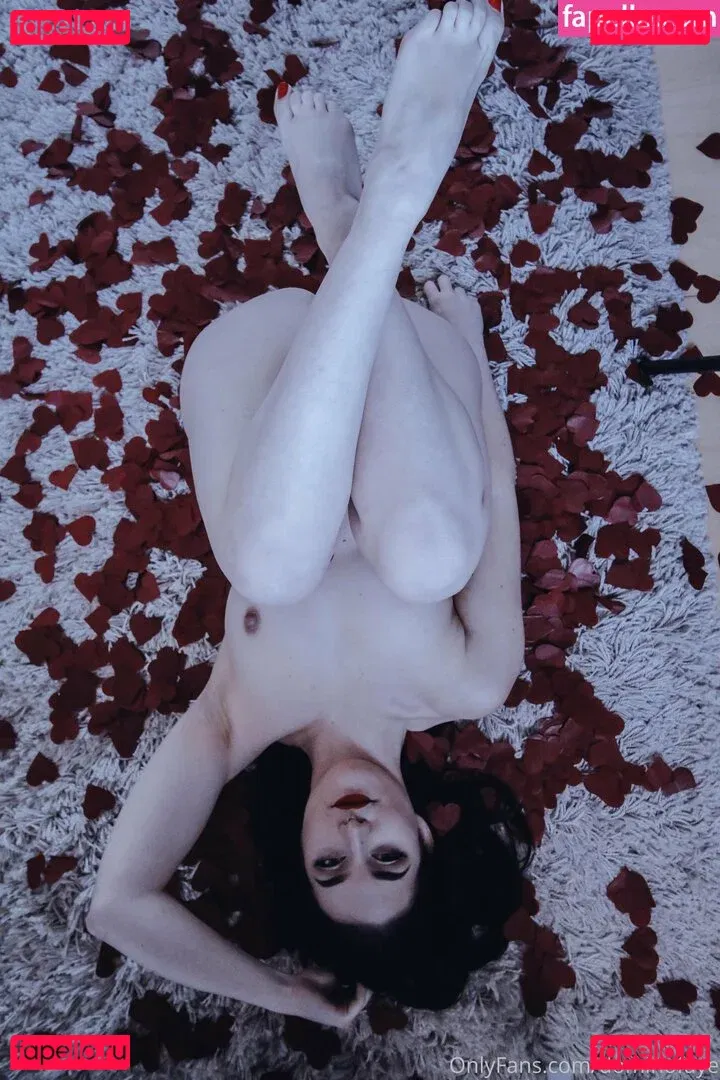 dominofaye Onlyfans Photo Gallery 