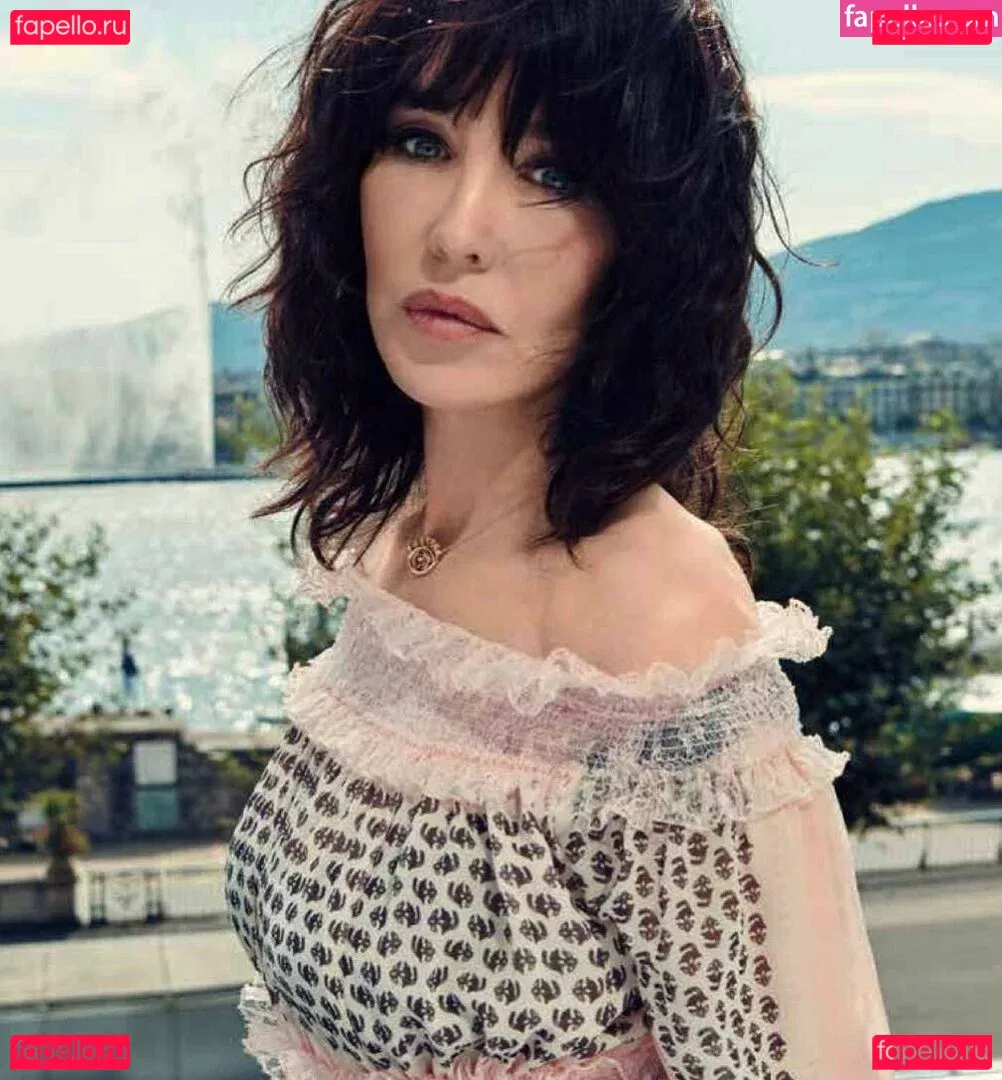 Isabelle Adjani Onlyfans Photo Gallery 