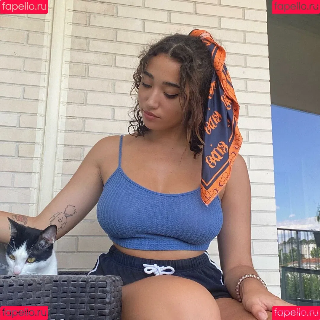 Spicy Honey Onlyfans Photo Gallery 