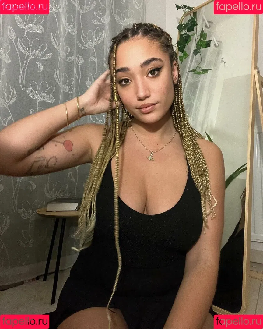 Spicy Honey Onlyfans Photo Gallery 
