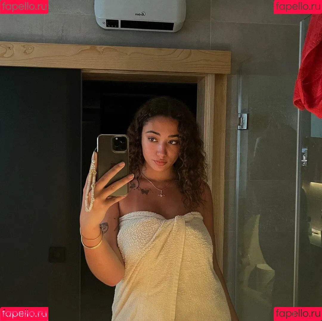 Spicy Honey Onlyfans Photo Gallery 