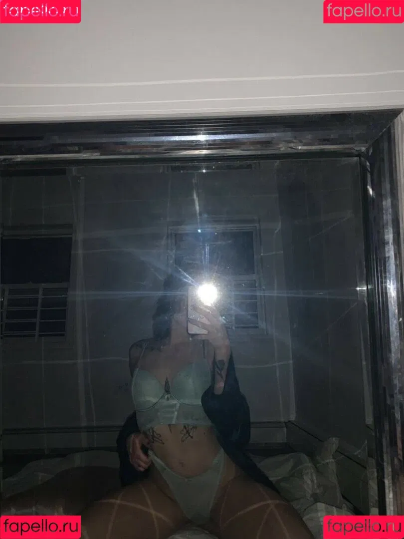 kambiiiii Onlyfans Photo Gallery 