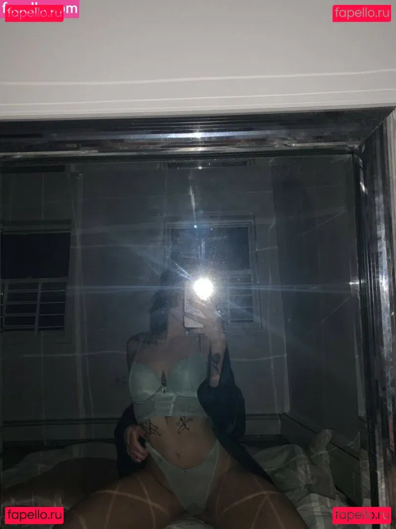 kambiiiii Onlyfans Photo Gallery 