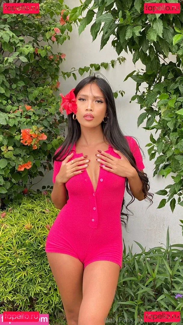 iyamodel Onlyfans Photo Gallery 