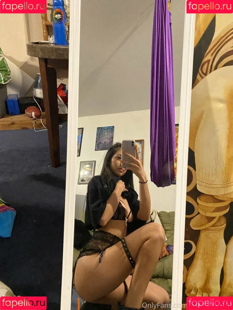 Lil Asian Princess Onlyfans Photo Gallery 