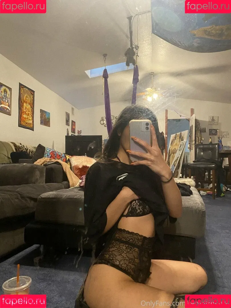 Lil Asian Princess Onlyfans Photo Gallery 