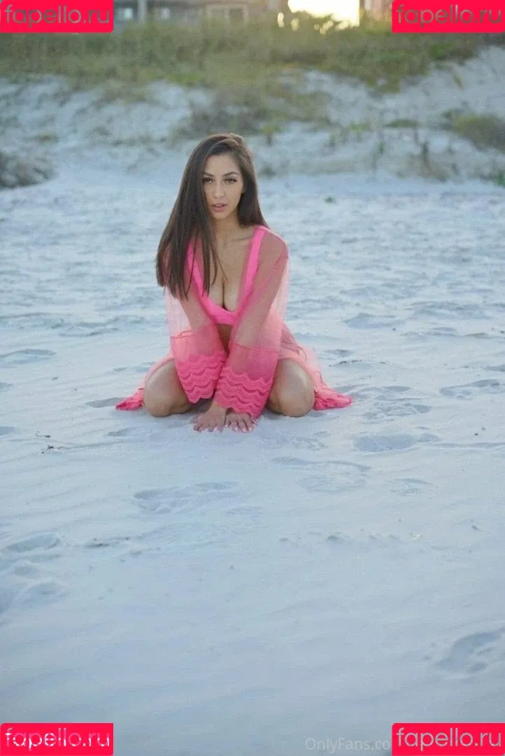 Lil Asian Princess Onlyfans Photo Gallery 