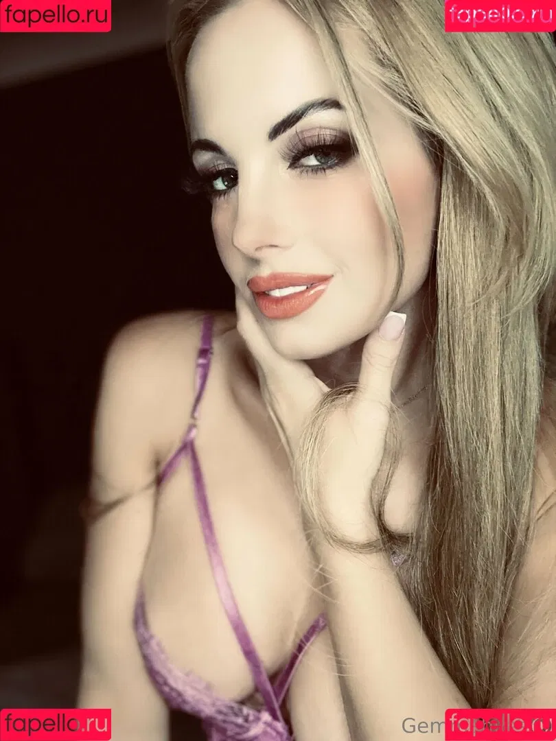 gemmahiles Onlyfans Photo Gallery 
