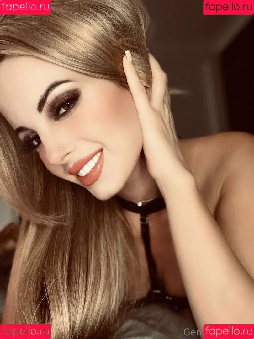 gemmahiles Onlyfans Photo Gallery 