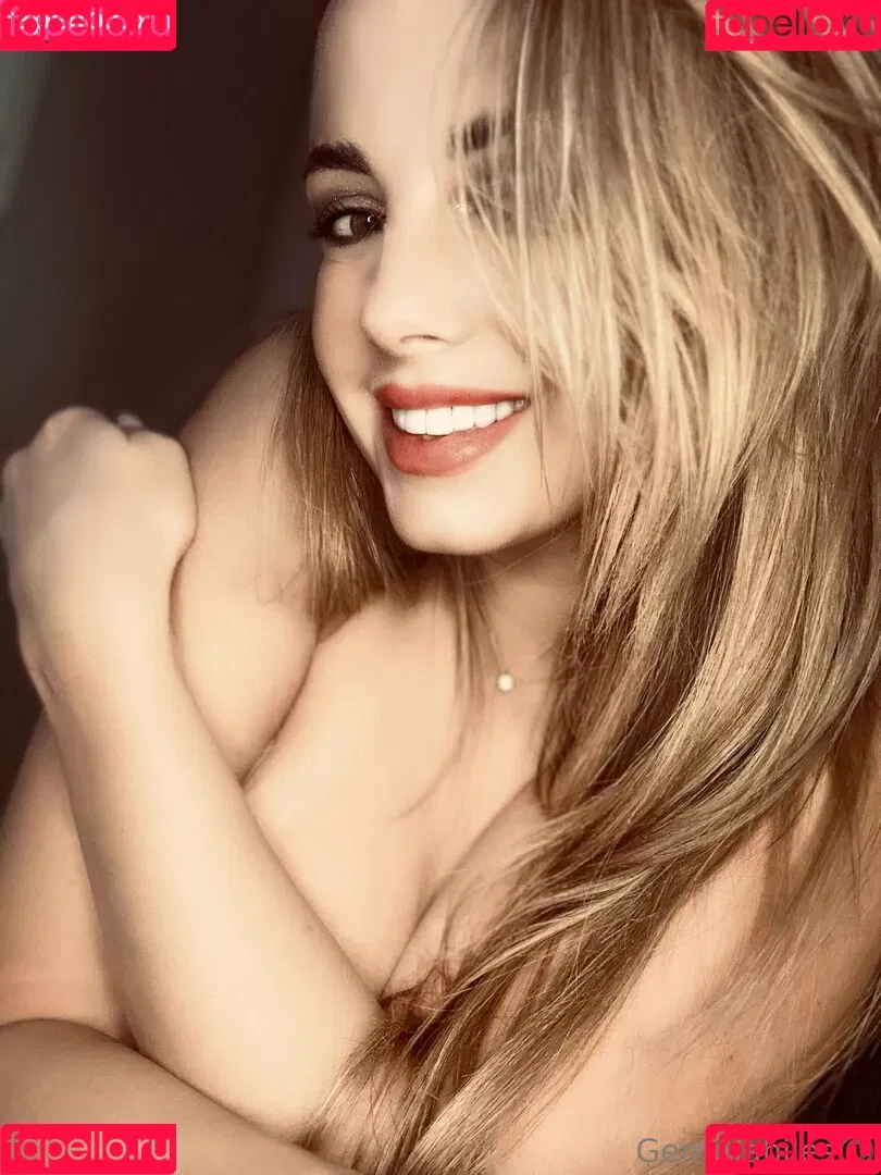 gemmahiles Onlyfans Photo Gallery 