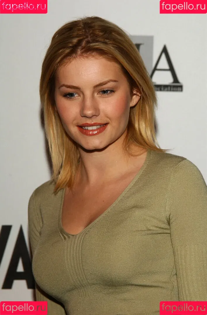 Elisha Cuthbert Onlyfans Photo Gallery 