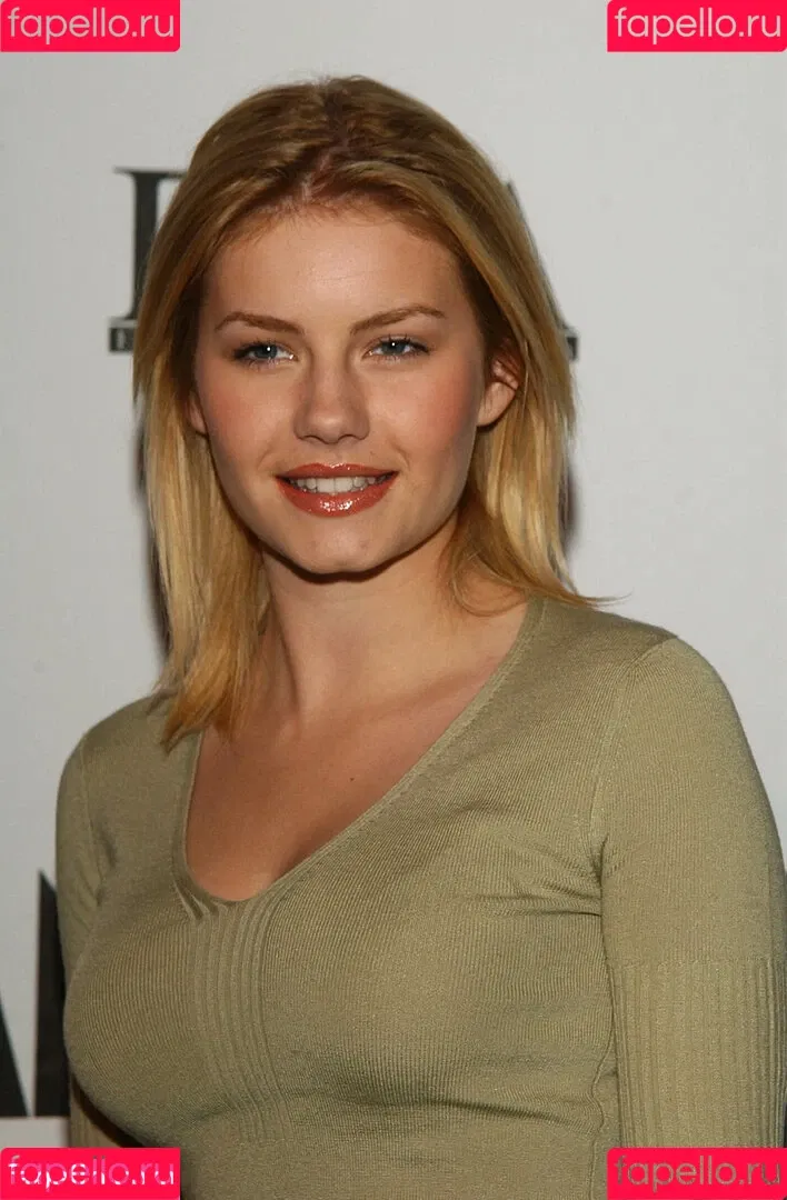 Elisha Cuthbert Onlyfans Photo Gallery 