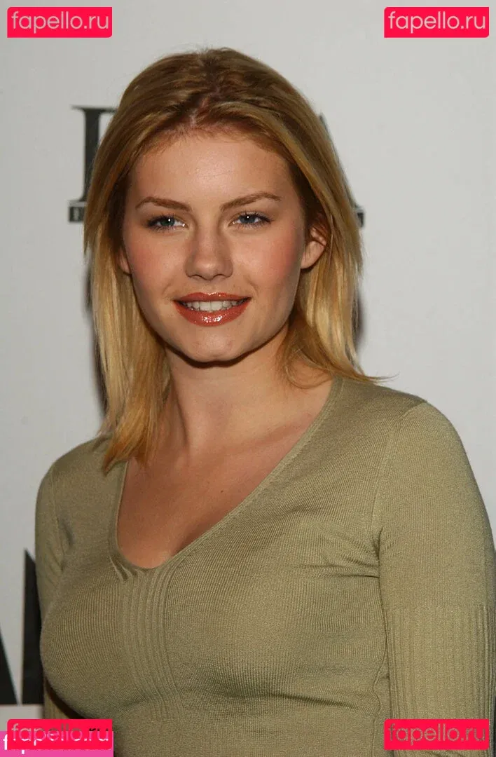 Elisha Cuthbert Onlyfans Photo Gallery 