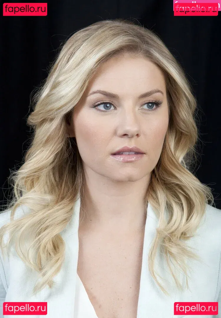 Elisha Cuthbert Onlyfans Photo Gallery 