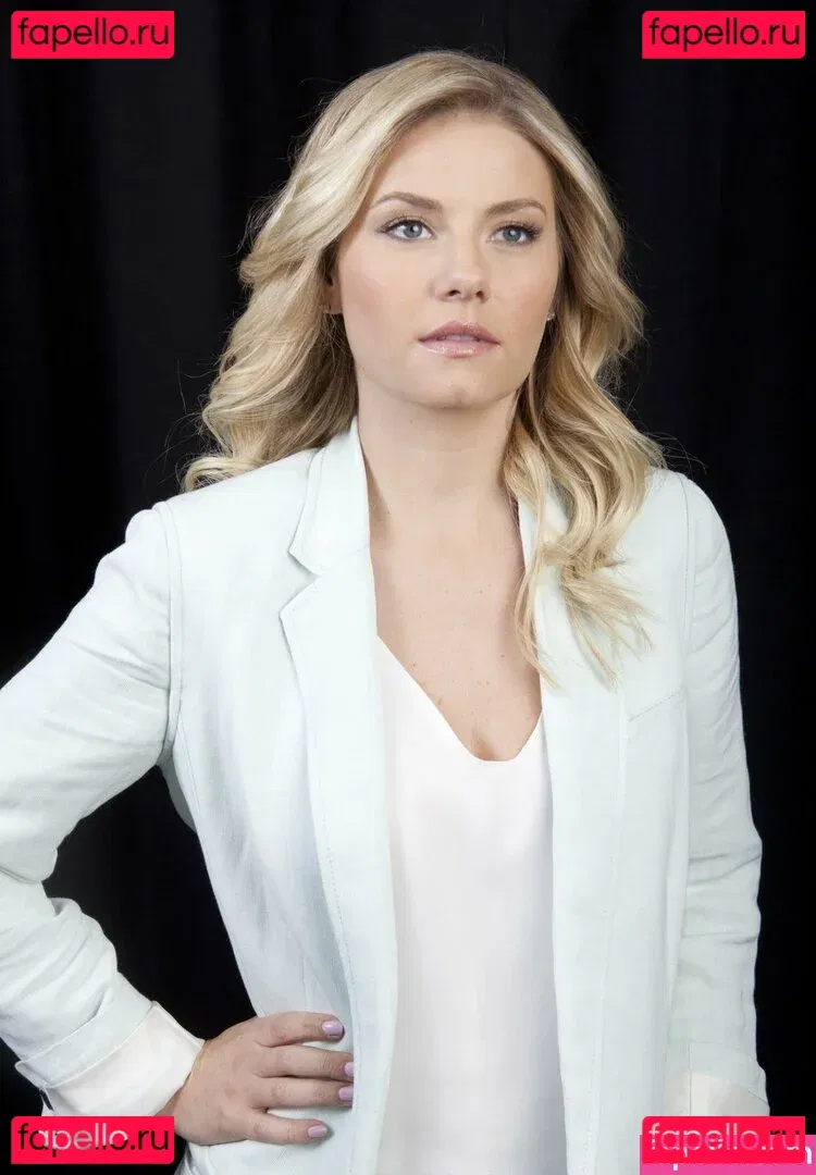 Elisha Cuthbert Onlyfans Photo Gallery 