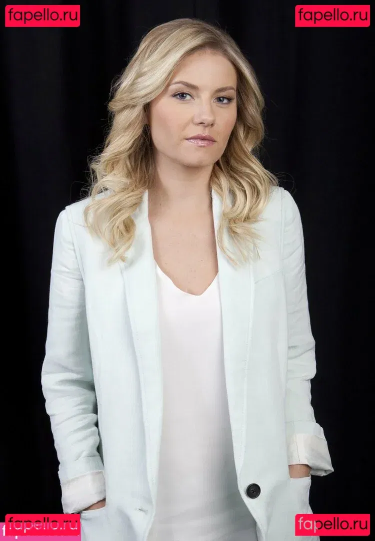 Elisha Cuthbert Onlyfans Photo Gallery 
