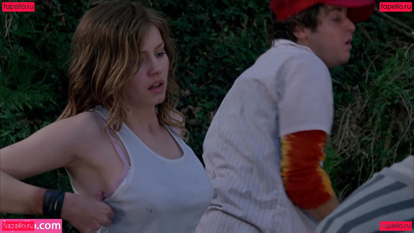 Elisha Cuthbert Onlyfans Photo Gallery 