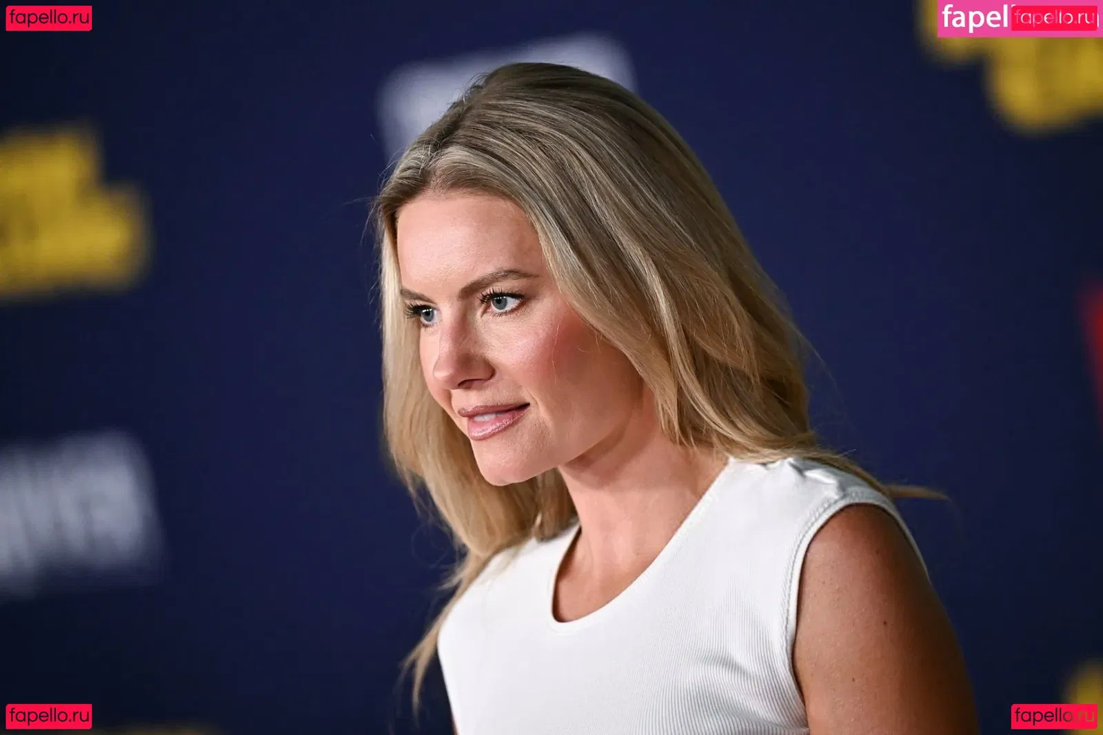 Elisha Cuthbert Onlyfans Photo Gallery 