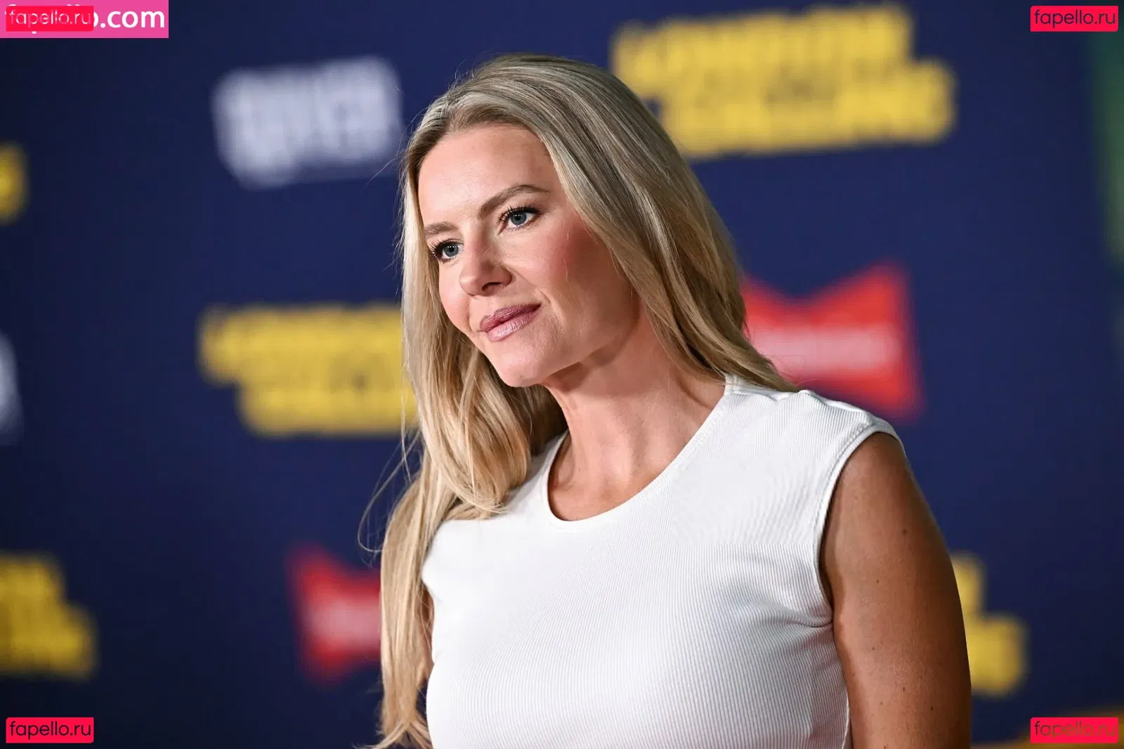 Elisha Cuthbert Onlyfans Photo Gallery 