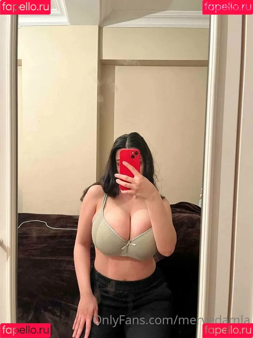 Merve Damla Onlyfans Photo Gallery 