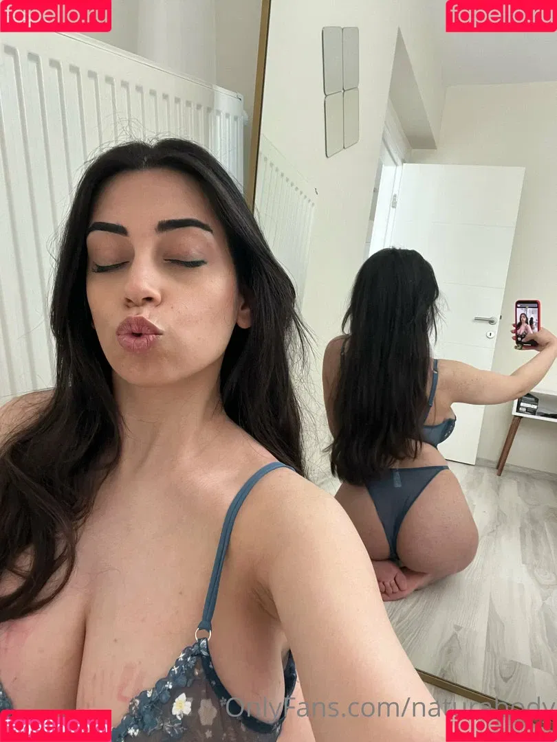Merve Damla Onlyfans Photo Gallery 