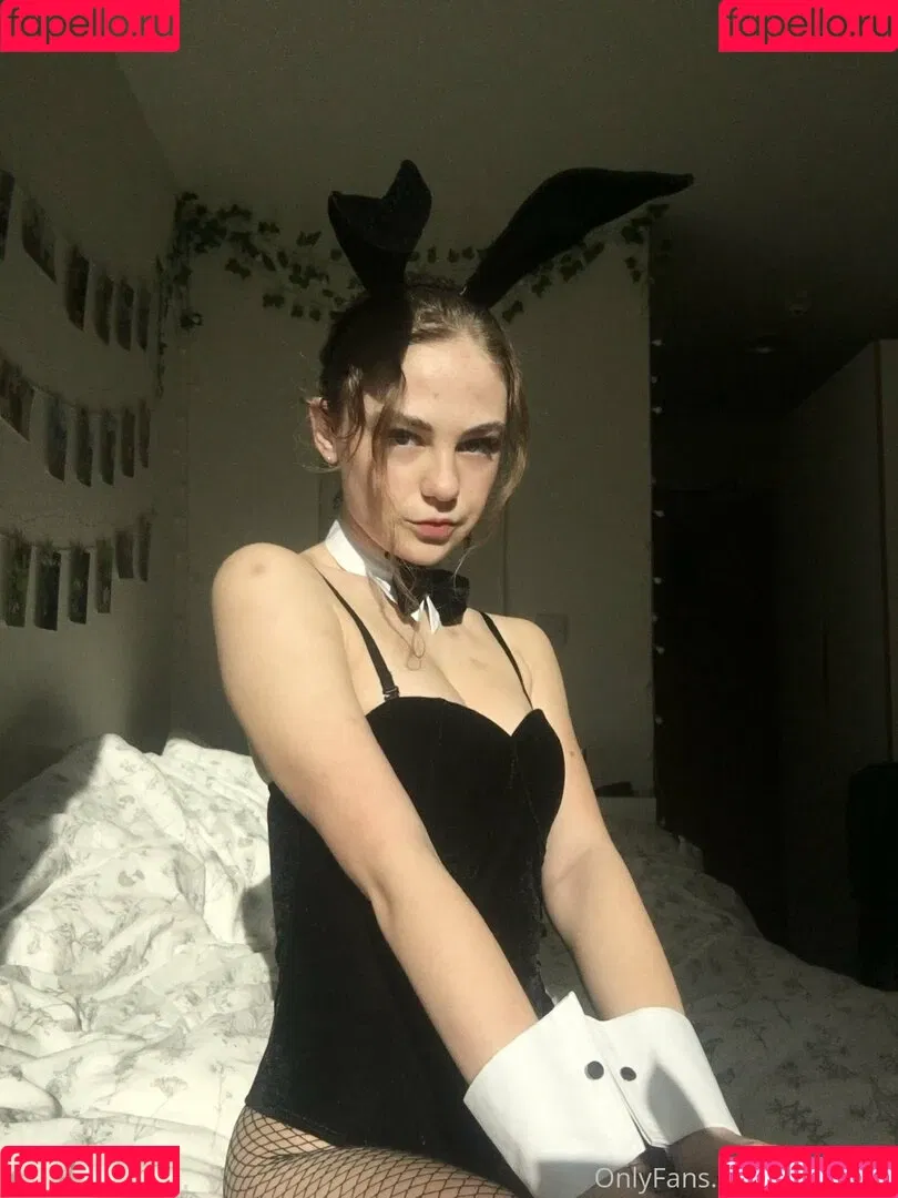 freshkiwi Onlyfans Photo Gallery 