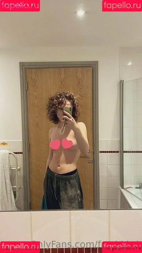 freshkiwi Onlyfans Photo Gallery 