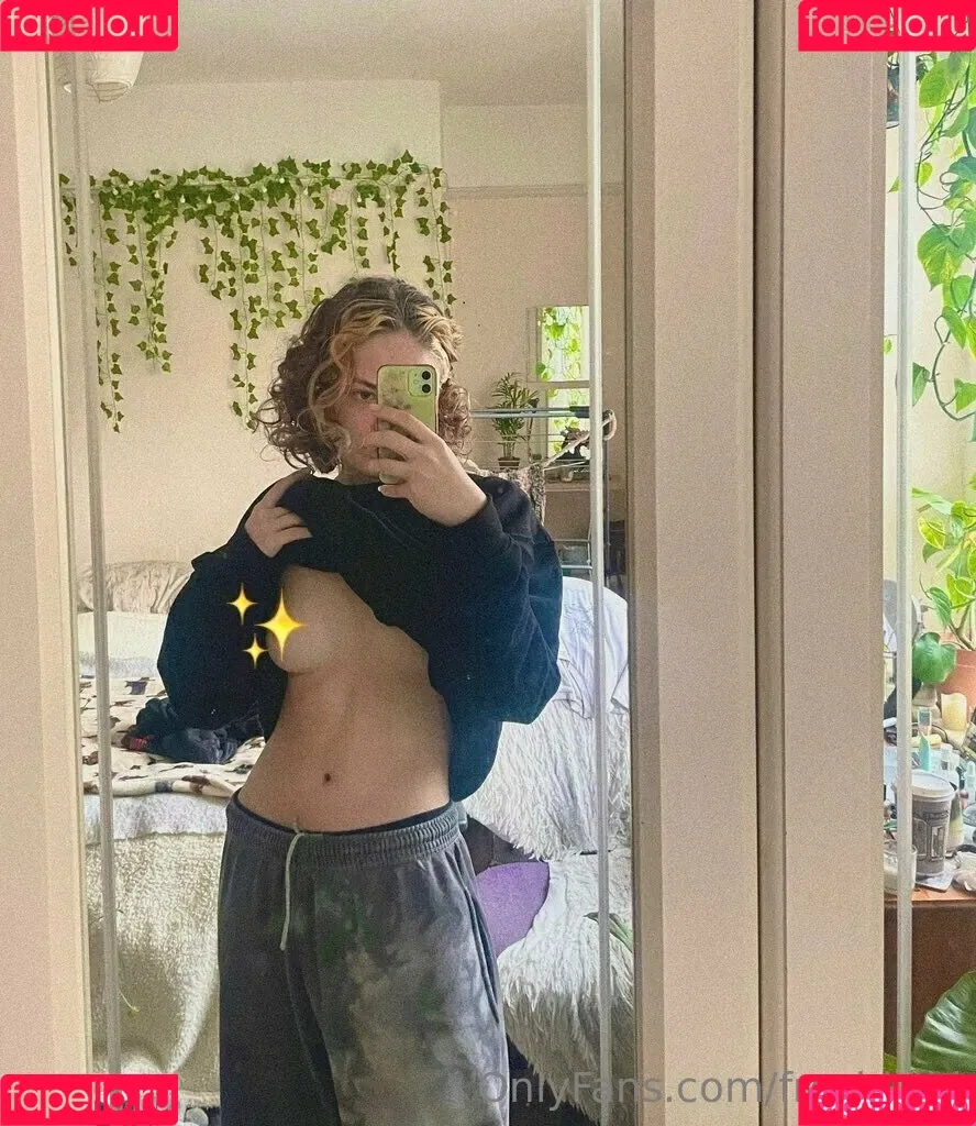 freshkiwi Onlyfans Photo Gallery 