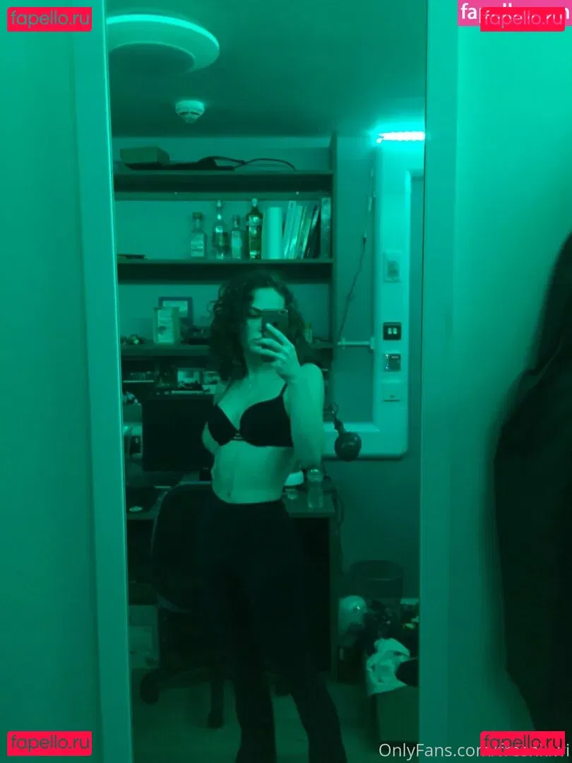 freshkiwi Onlyfans Photo Gallery 