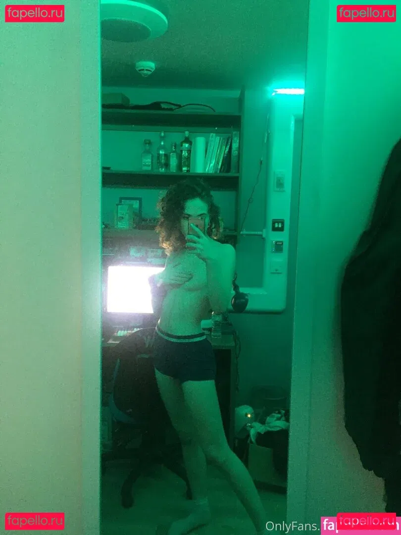 freshkiwi Onlyfans Photo Gallery 