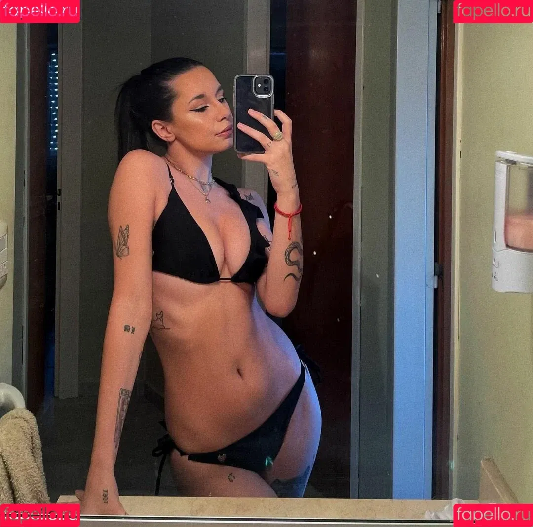 Belula Onlyfans Photo Gallery 