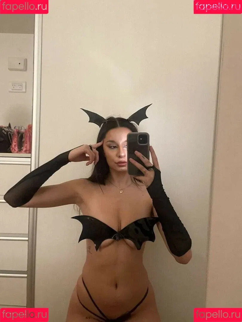 Belula Onlyfans Photo Gallery 