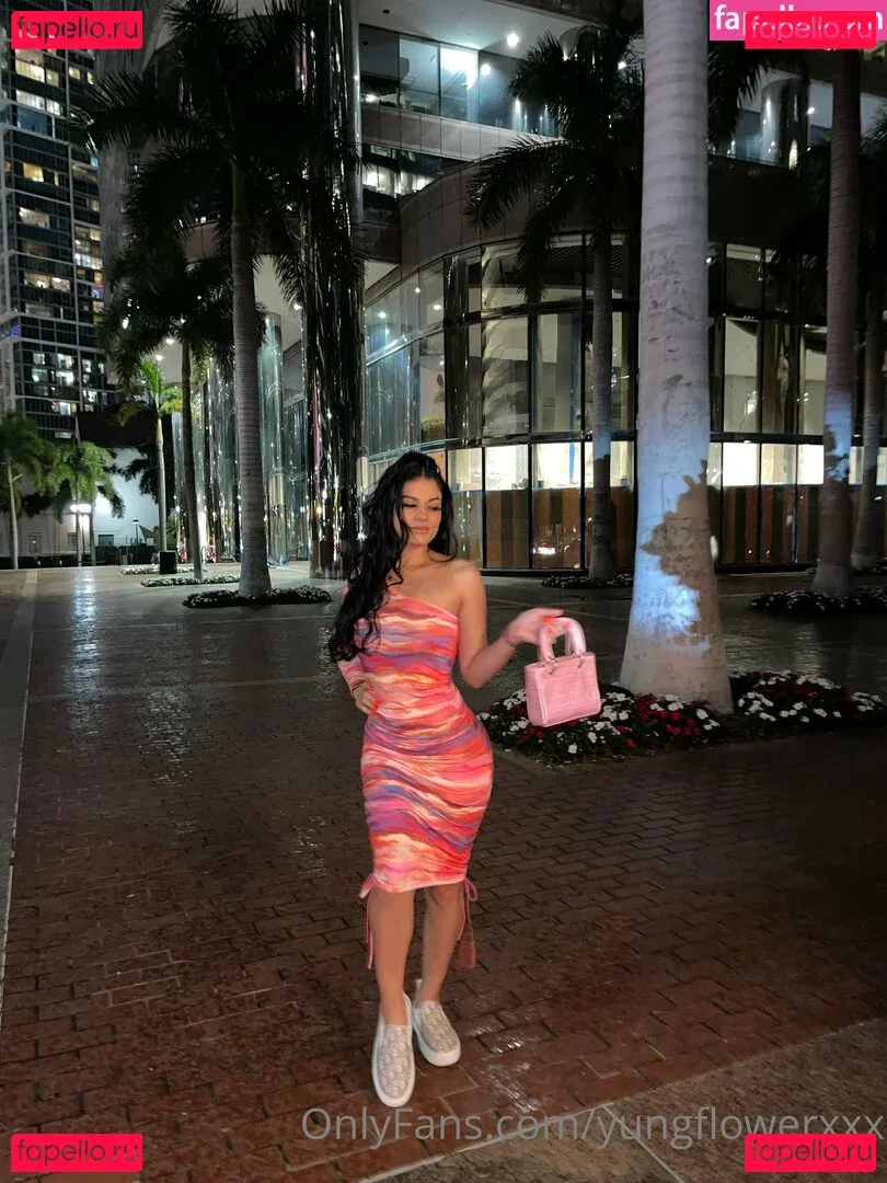 yungflowerxxx Onlyfans Photo Gallery 