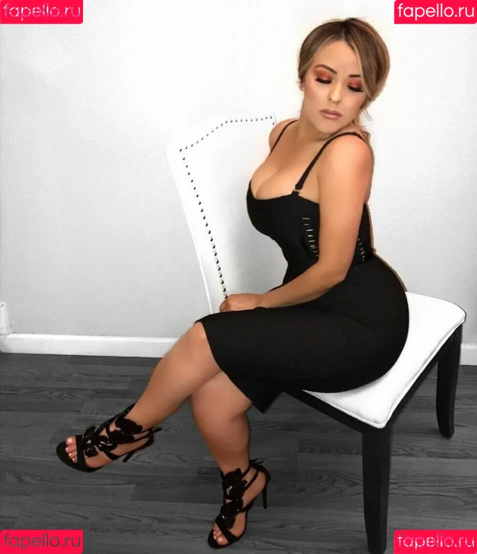 Lupe Ramos Onlyfans Photo Gallery 