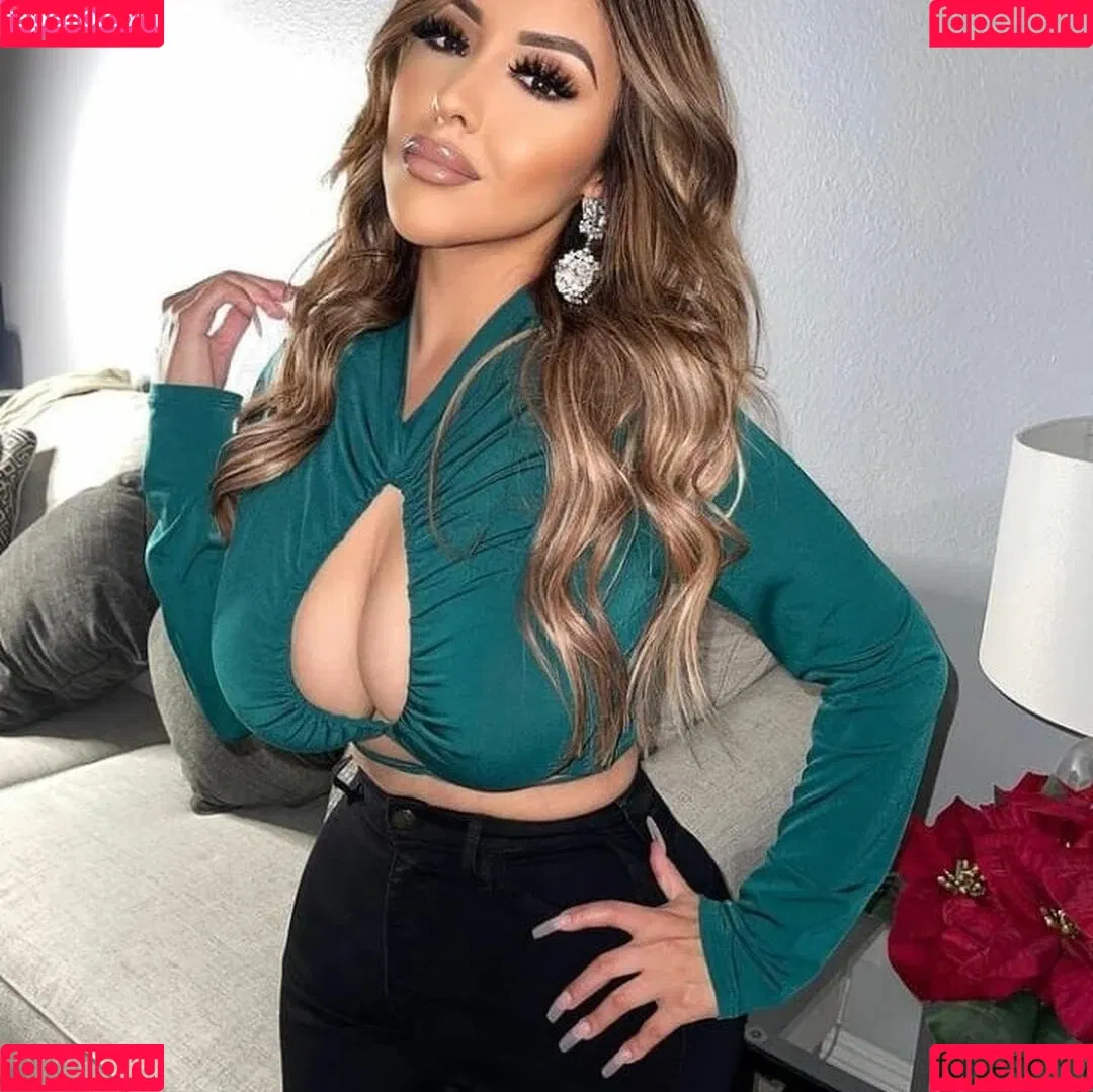 Lupe Ramos Onlyfans Photo Gallery 
