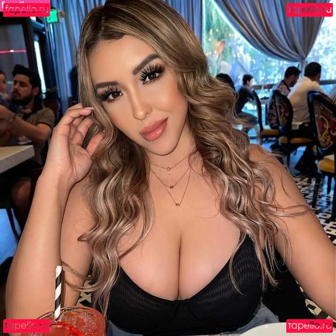 Lupe Ramos Onlyfans Photo Gallery 
